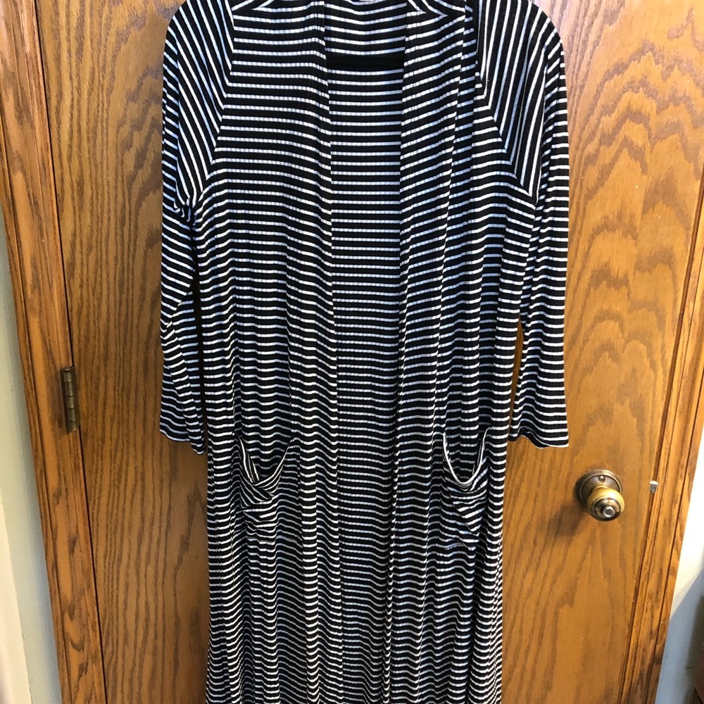 LuLaRoe L Sarah duster cardigan